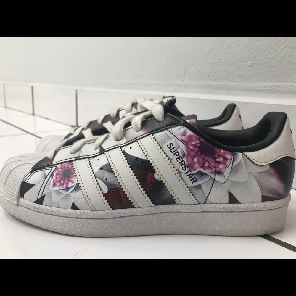 Adidas Superstar